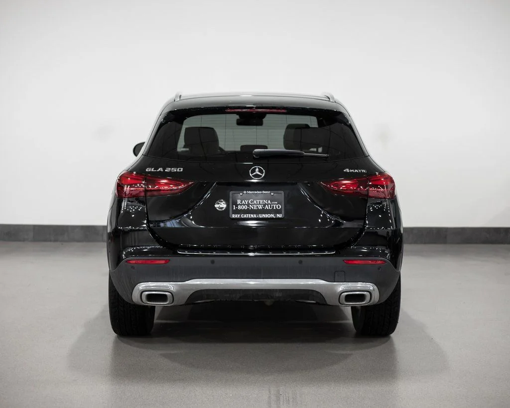 Used 2026 Black Mercedes-Benz GLA 250 image 12