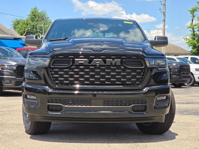 New 2026 Diamond Black Crystal Pearlcoat RAM Express image 3