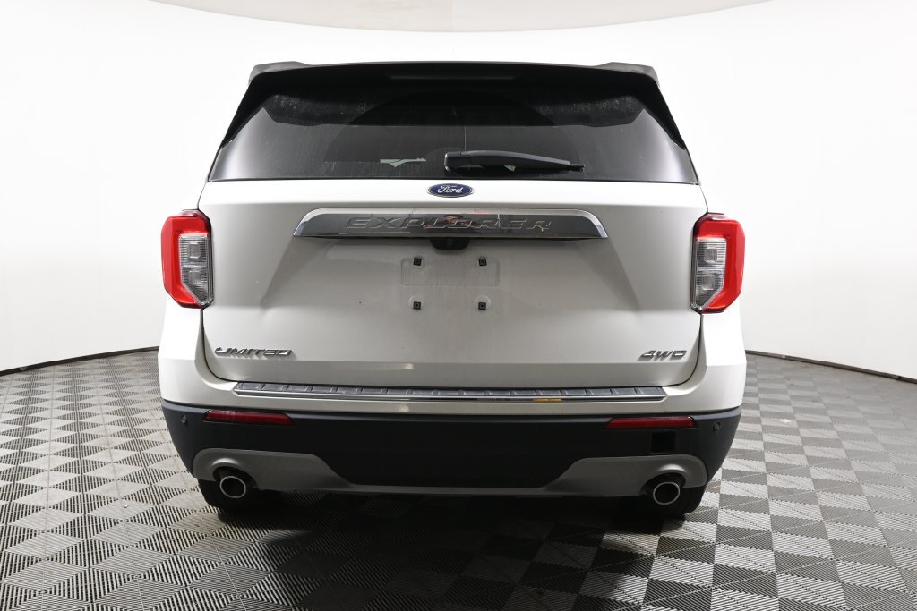 Used 2023 White Metallic Ford Limited image 10