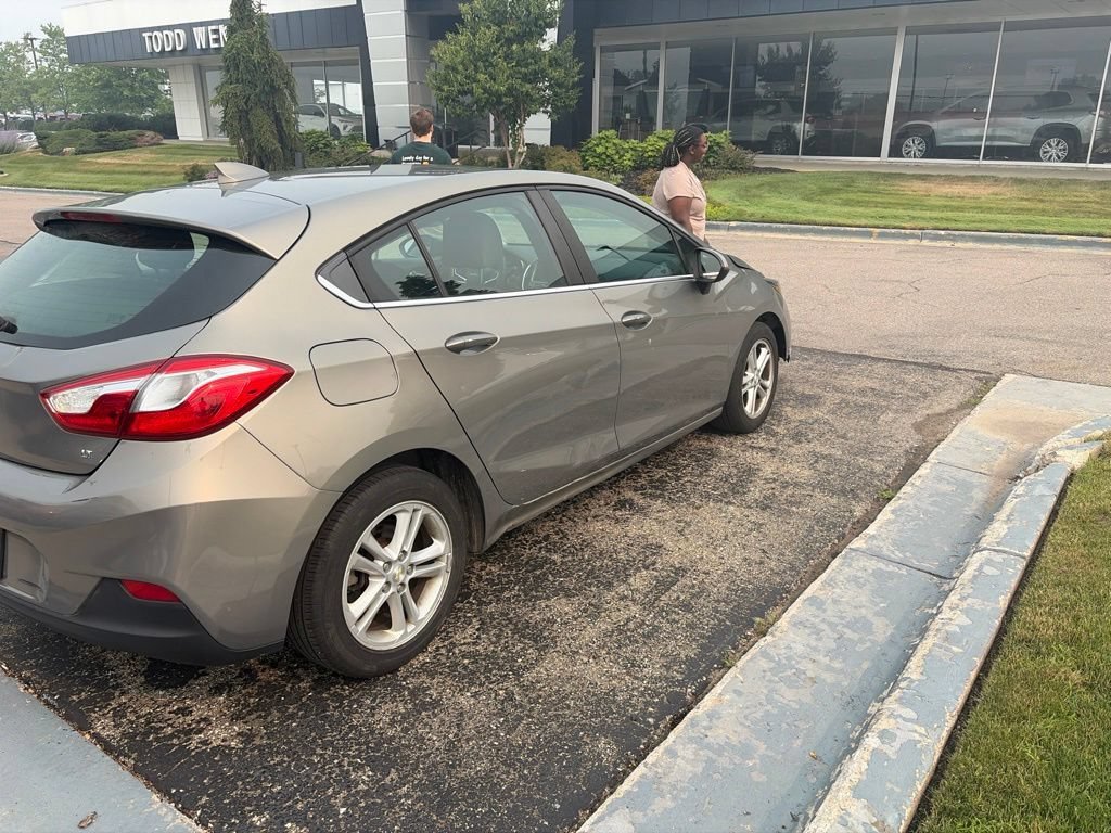 Used 2017 PEPPERDUST METALLIC Chevrolet LT image 5