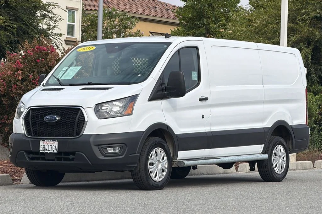 Used 2023 Oxford White Ford Base image 8
