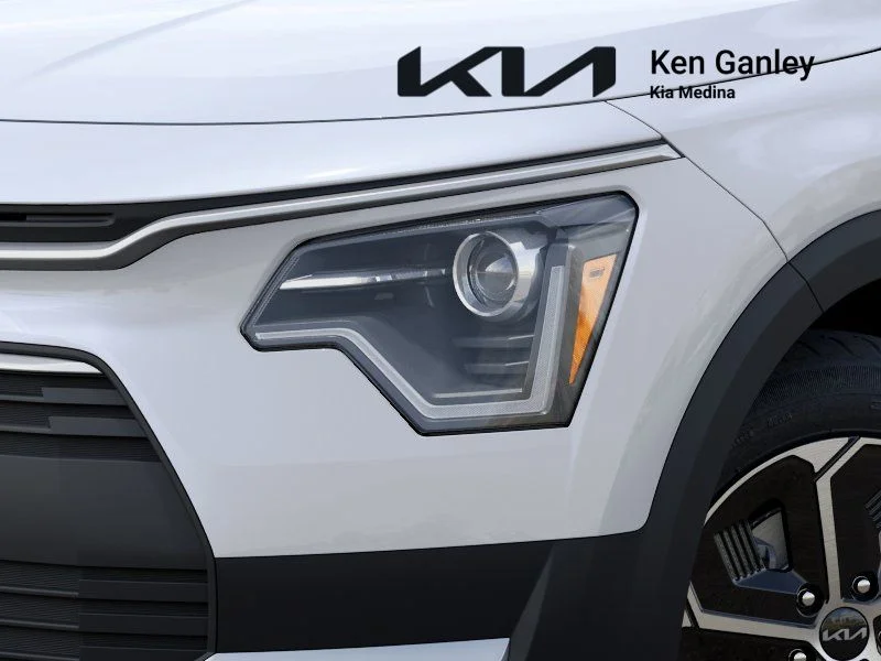 New 2026 Snow White Pearl Kia EX image 10