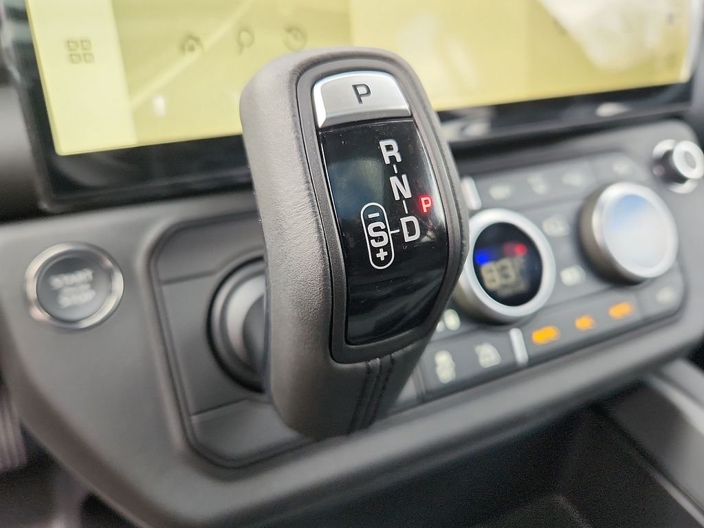 2026 Land Rover Defender S - Photo 7