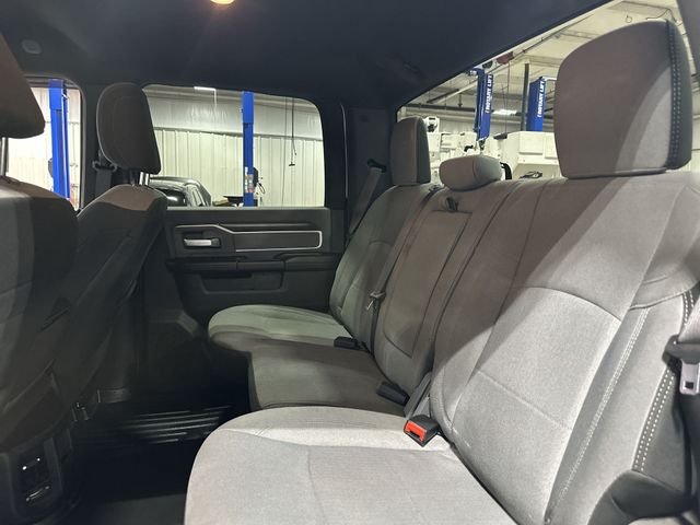 Used 2022 White Ram Big Horn image 31