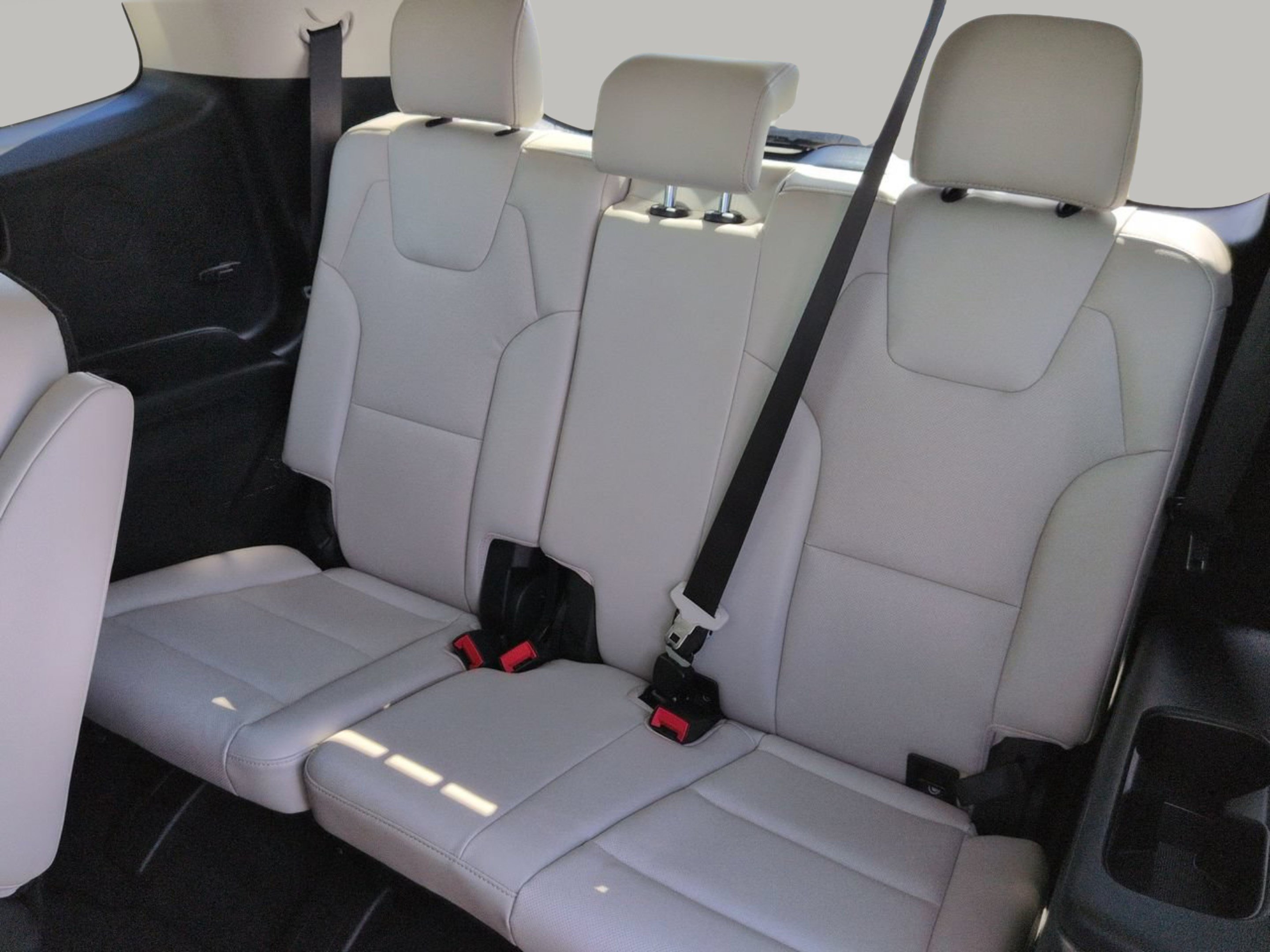 Certified Used 2025 Glacial White Pearl Kia EX image 19