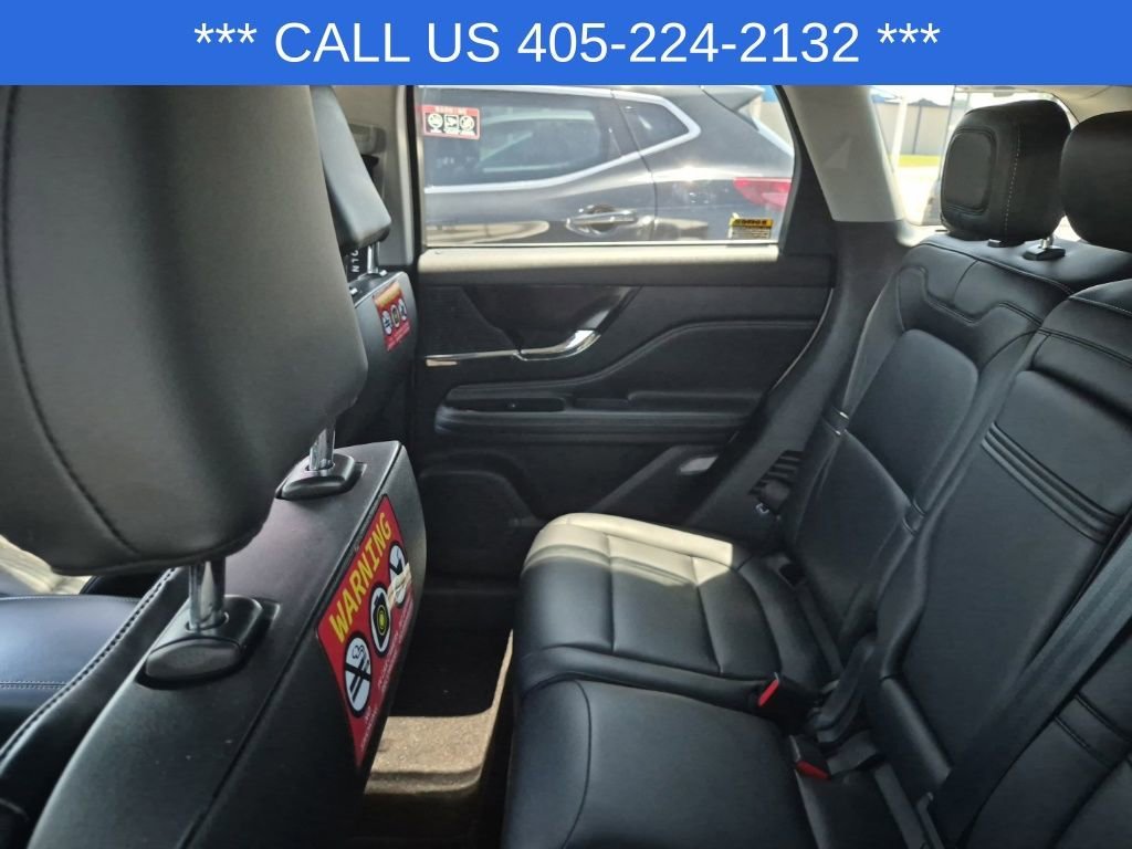 Used 2021 White Lincoln Standard image 23