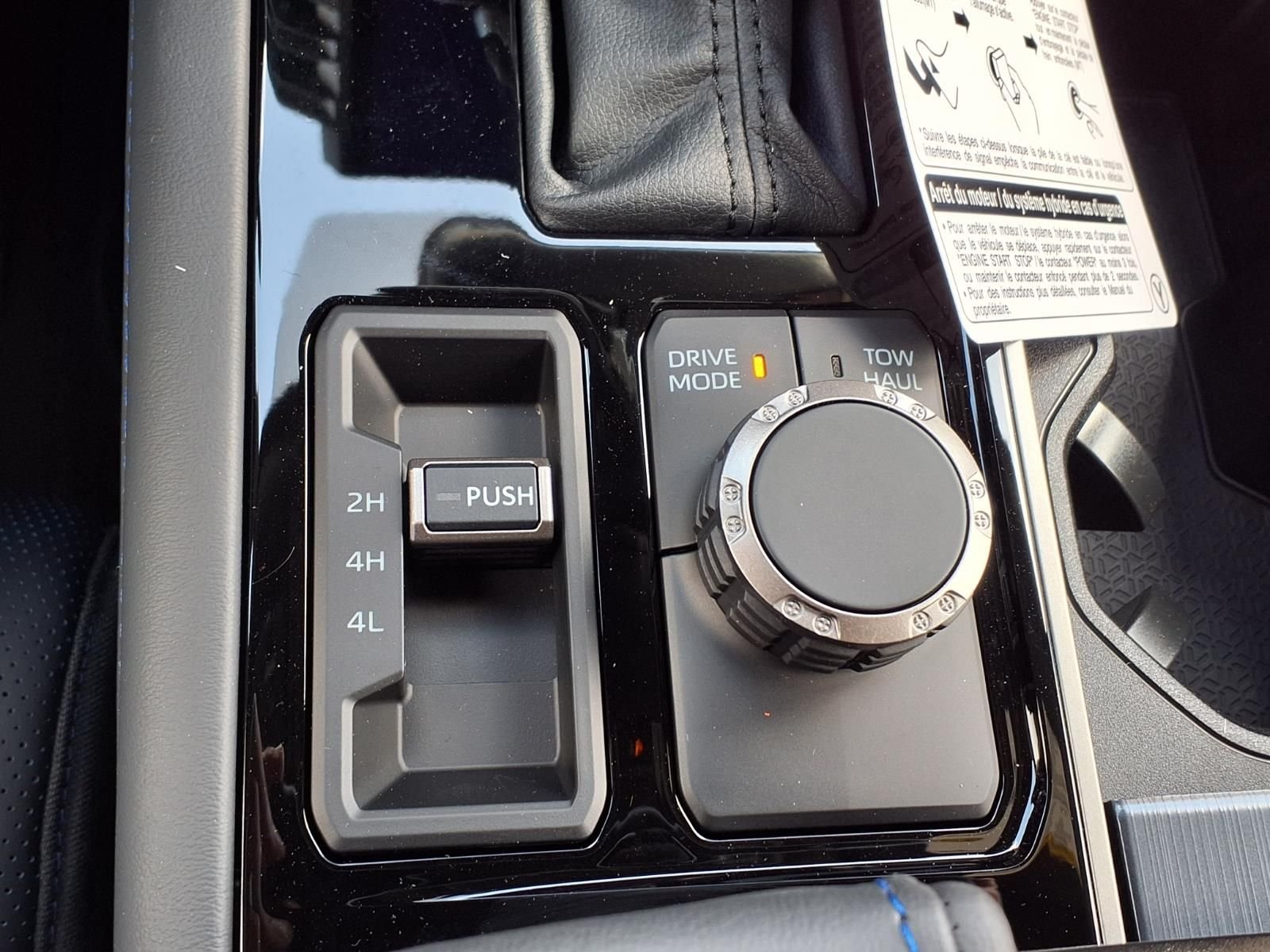 New 2026 Wind Chill Pearl <sup>1</sup> Toyota  Platinum image 10