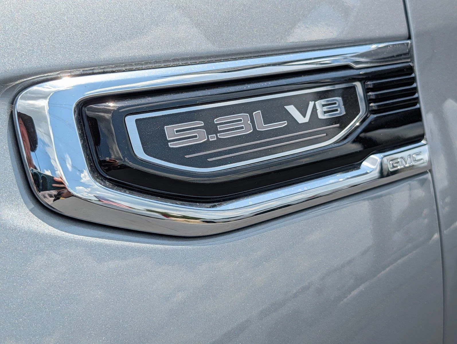 New 2026 Sterling Metallic GMC SLT image 42