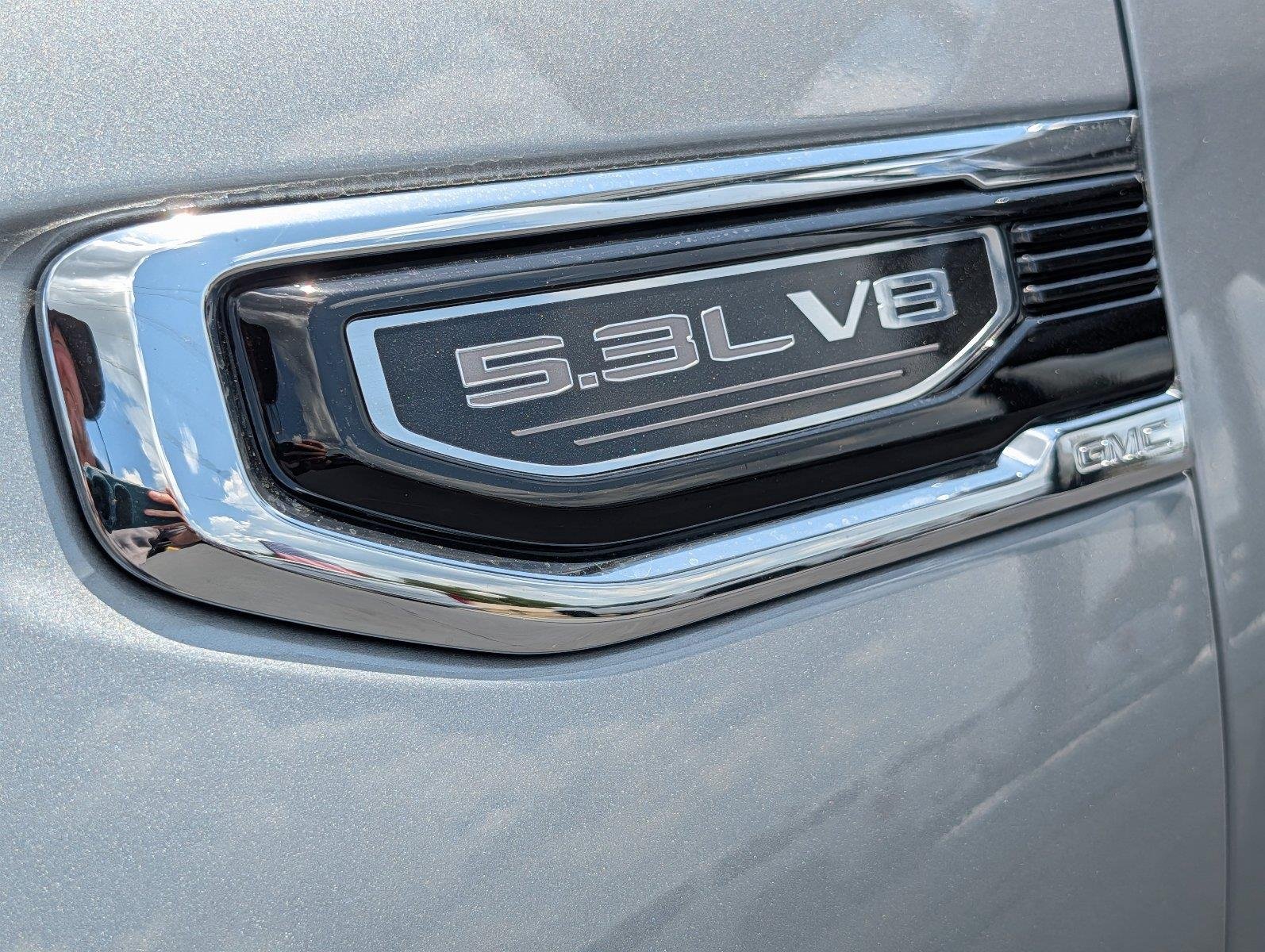 New 2026 Sterling Metallic GMC SLT image 42