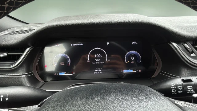 Used 2023 Gray Jeep Altitude image 15