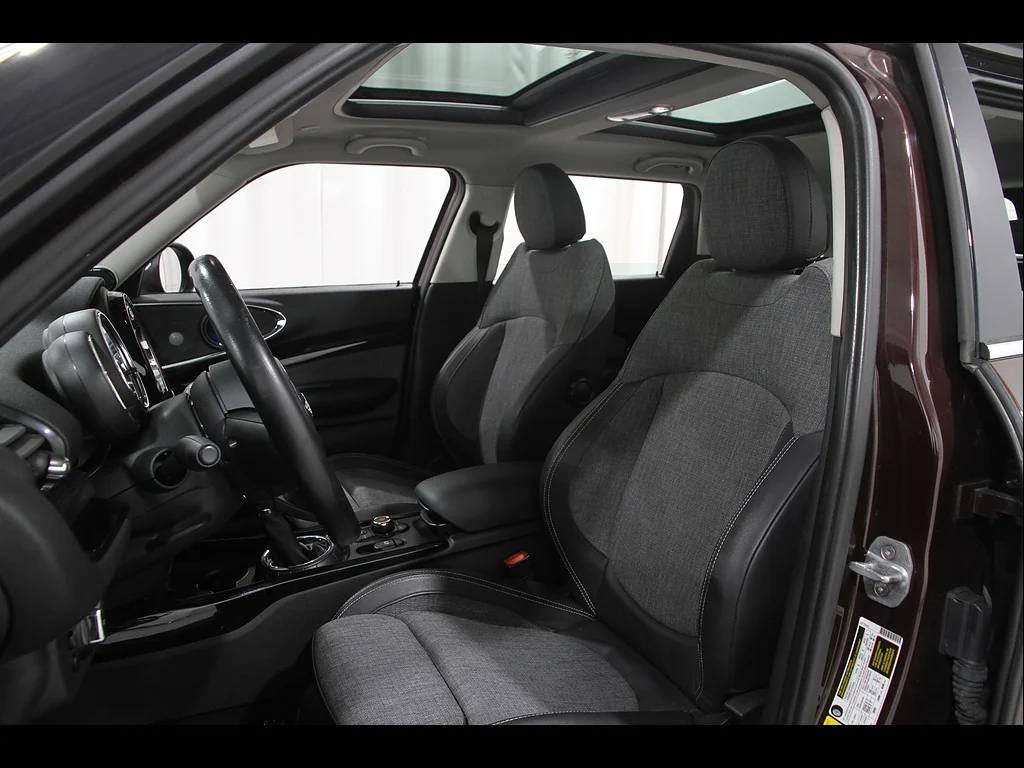 Used 2016 PURE BURGUNDY MINI  image 5
