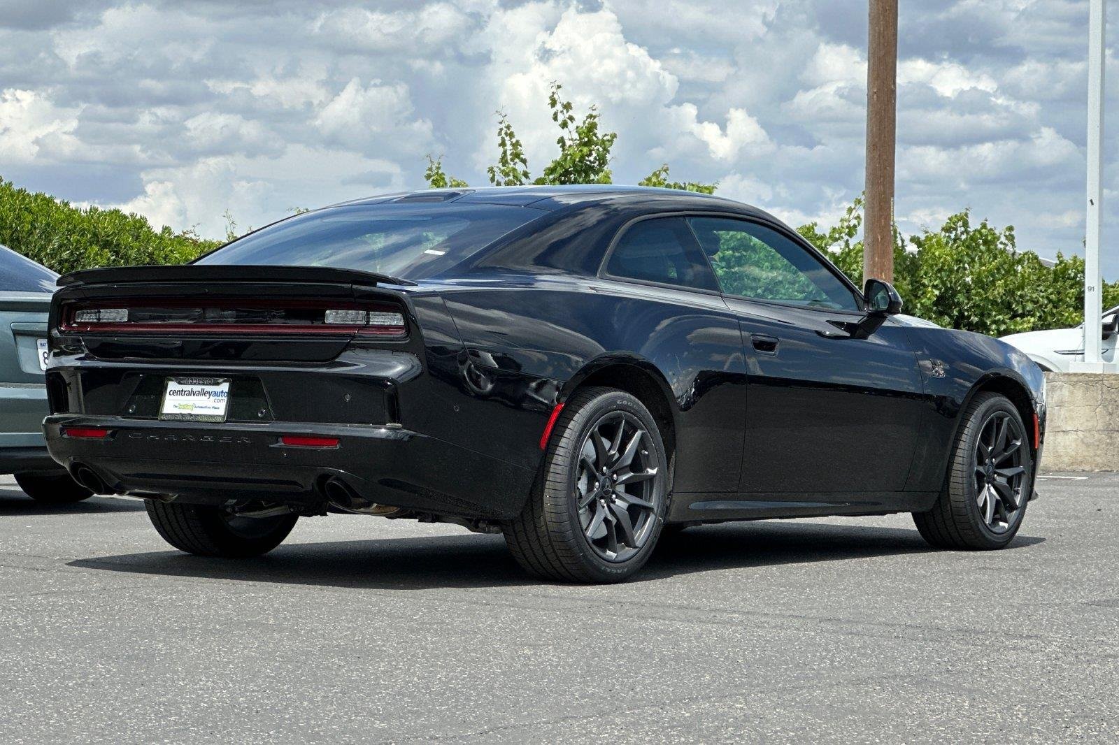 New 2026 Diamond Black Crystal Pearlcoat Dodge Scat Pack image 4