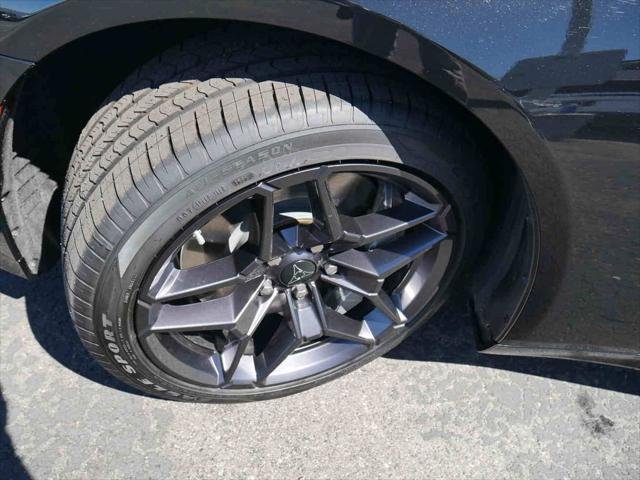 New 2026 Diamond Black Crystal Pearlcoat Dodge Scat Pack image 5