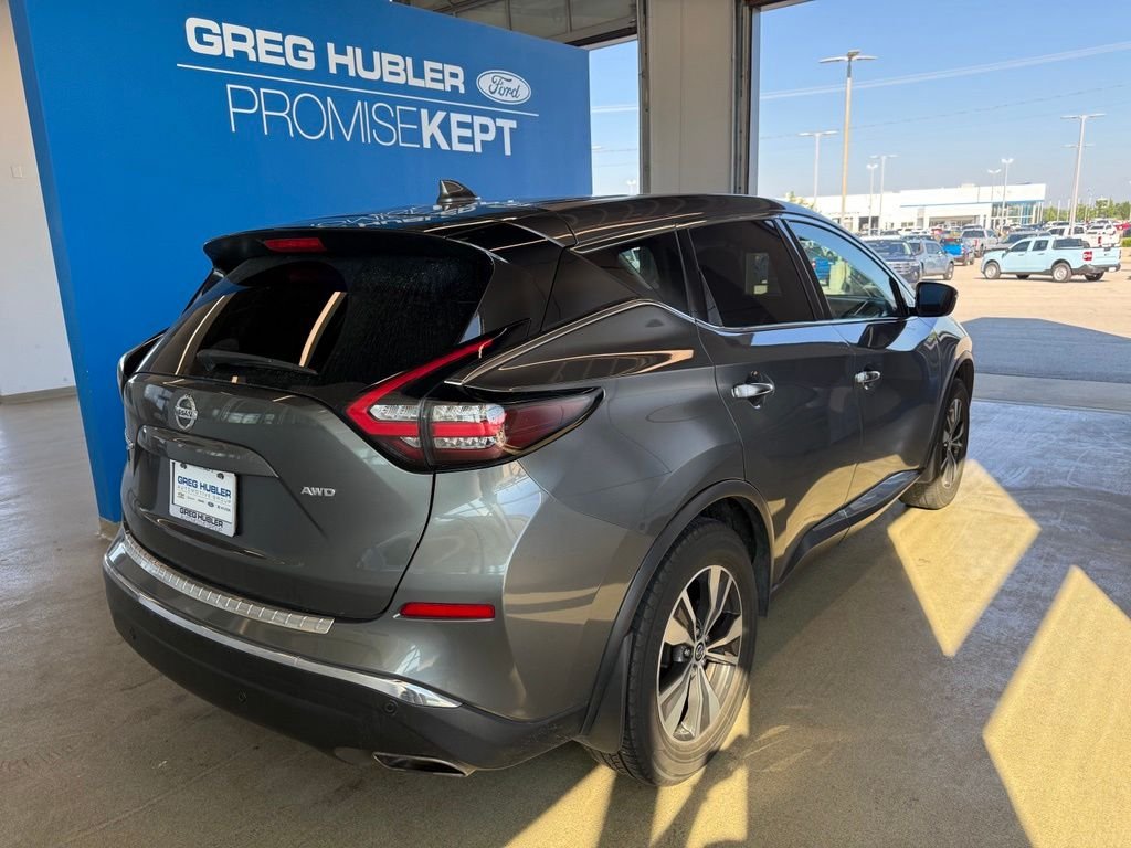 Used 2020 Gray Nissan S image 6