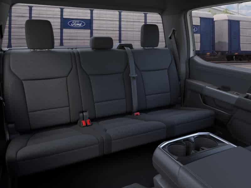 New 2026 Oxford White Ford XLT image 11