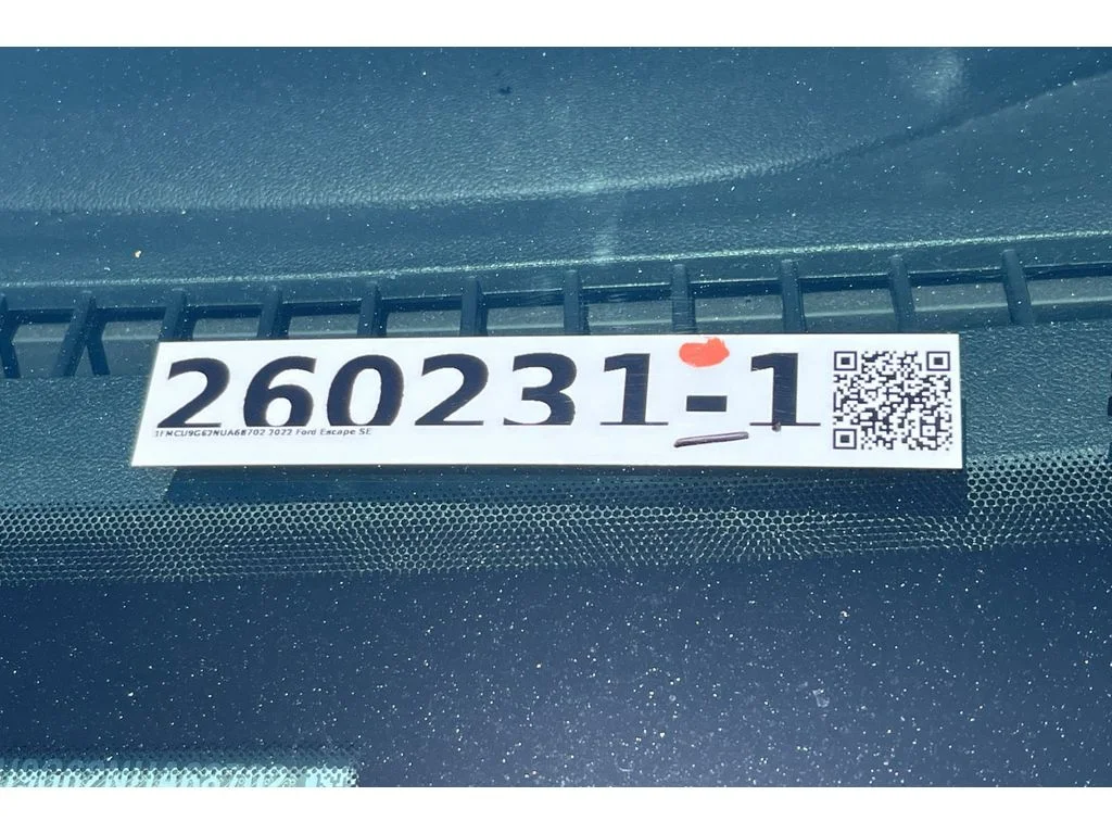 Used 2022 ICONIC SILVER Ford SE image 51