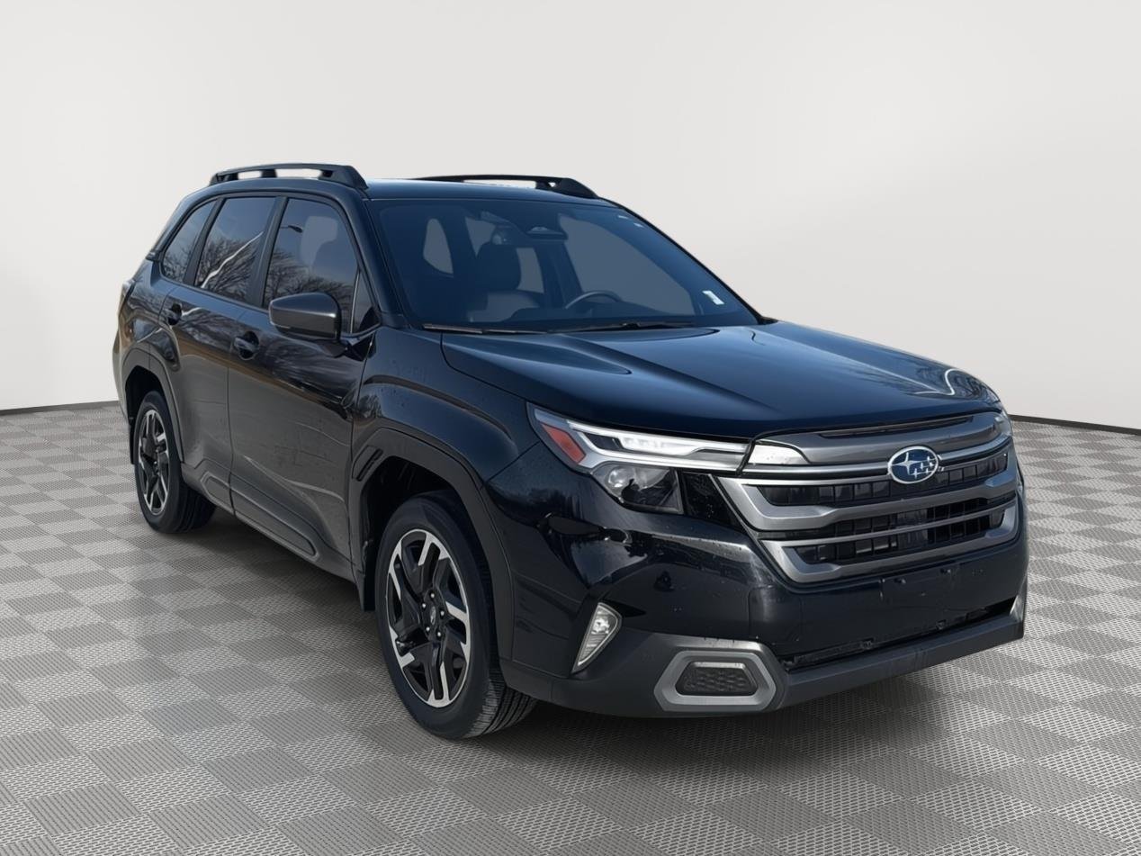 2025 Subaru Forester Limited's photo