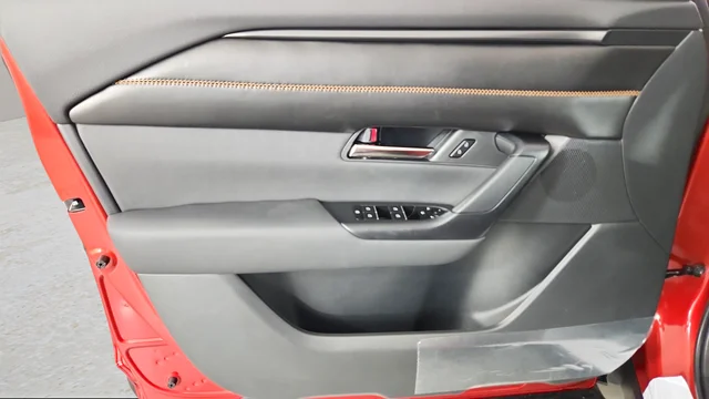 2025 Mazda CX-50 Premium Plus - Photo 9