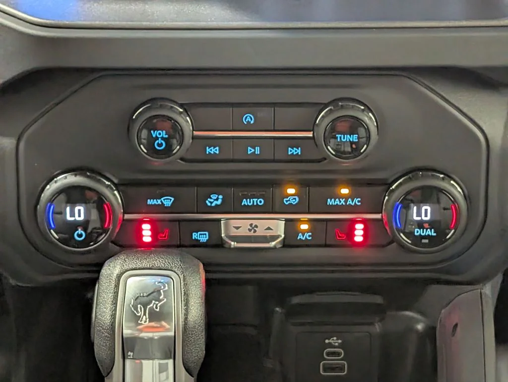 New 2026 Avalanche Gray Ford Big Bend® image 6