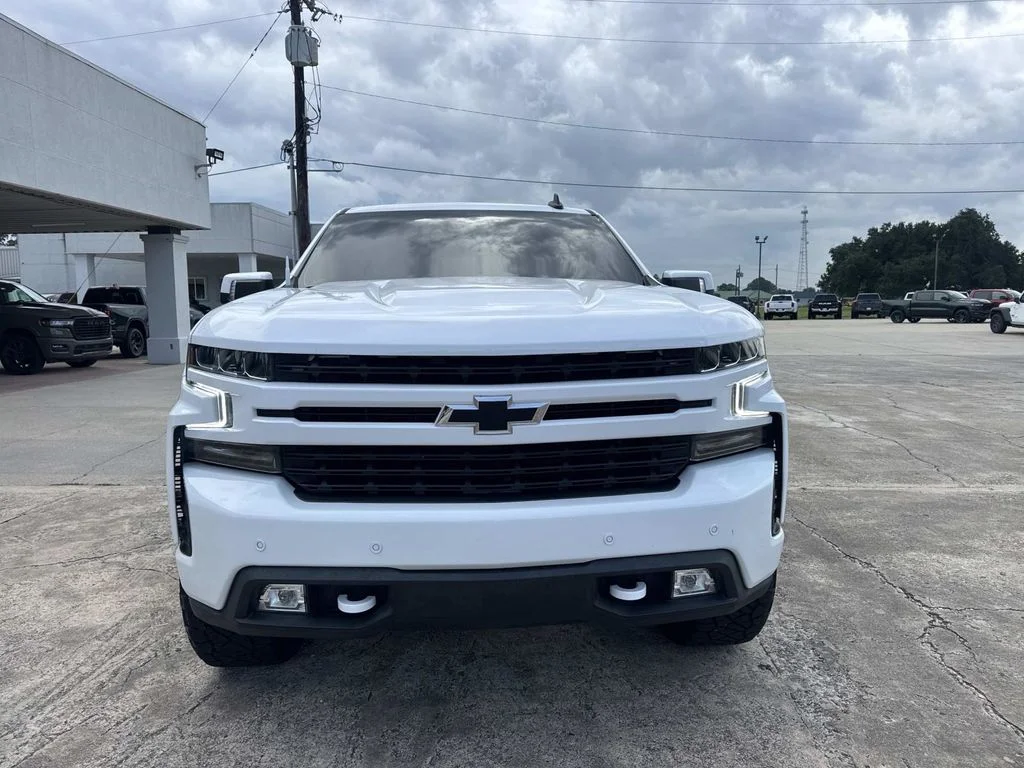 Used 2021 White Chevrolet RST image 6