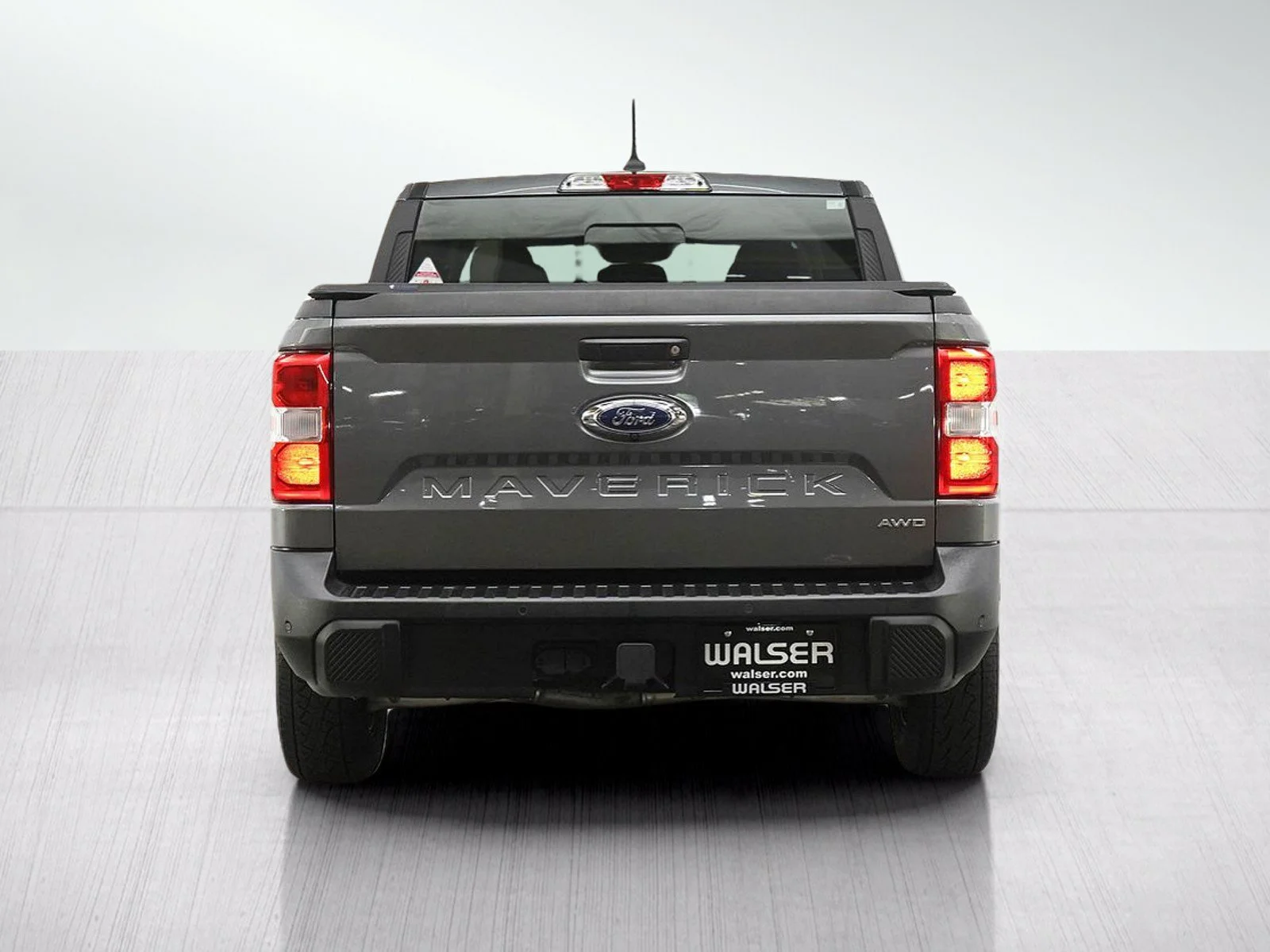Used 2022 Gray Metallic Ford Lariat image 4