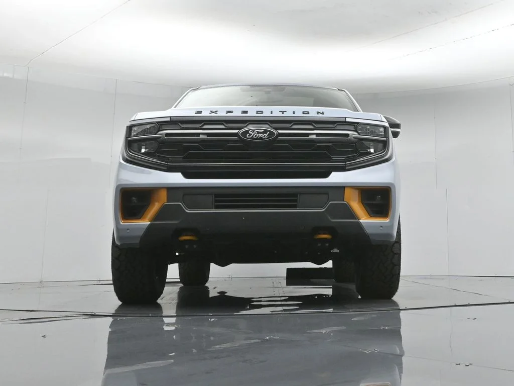 New 2026 Glacier Gray Metallic Tri-Coat Ford Tremor image 49
