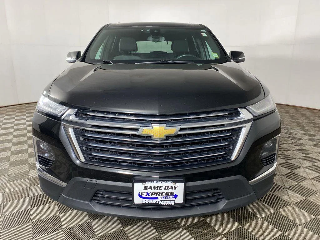 Used 2023 Black Metallic Chevrolet LT image 9
