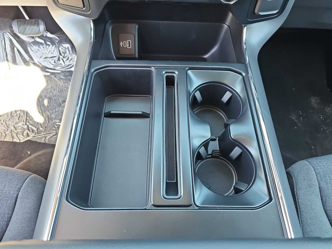 2025 Ford F-150 XLT - Photo 18