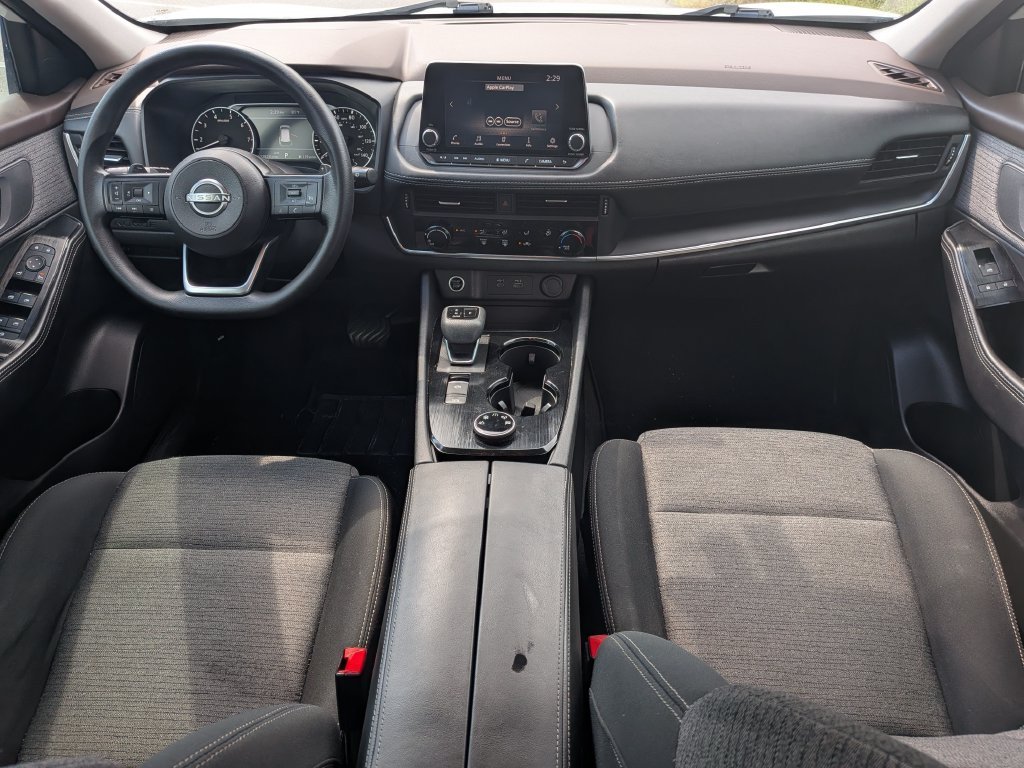 Used 2022 White Nissan S image 26