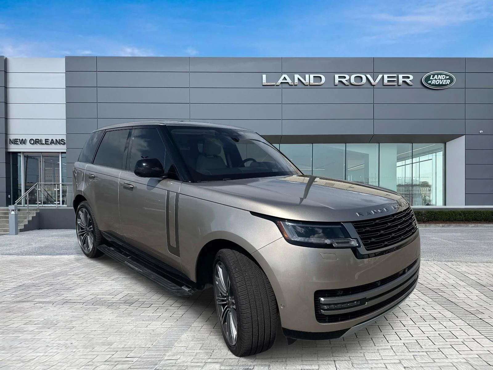 Certified Used 2023 Gold Land Rover SE image 5
