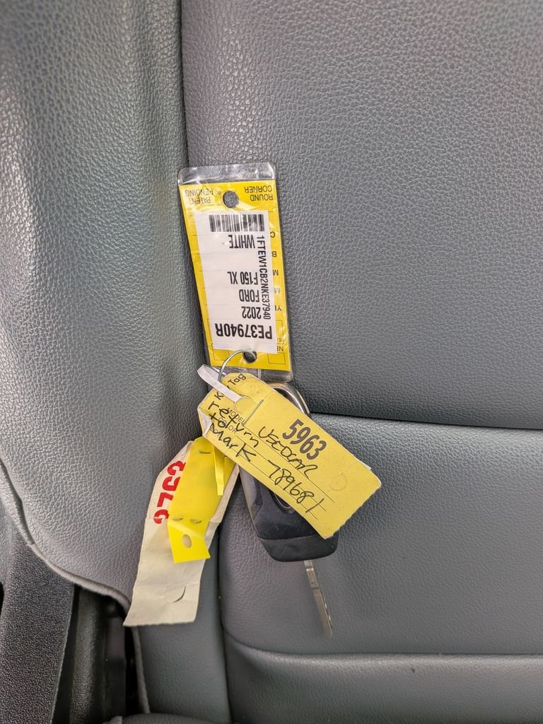Used 2022 White Ford XL image 33