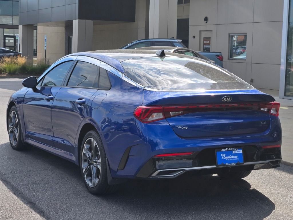 Used 2021 Sapphire Blue Kia EX image 13