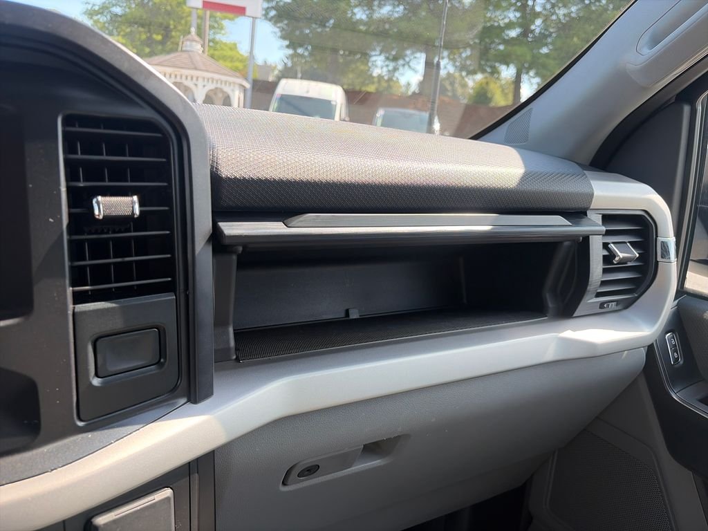 Used 2021 White Ford XL image 34