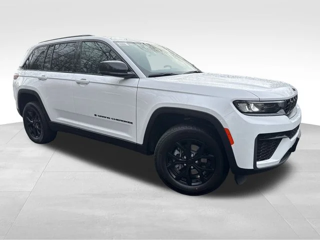 2026 Jeep Grand Cherokee Laredo Altitude 4x4's photo