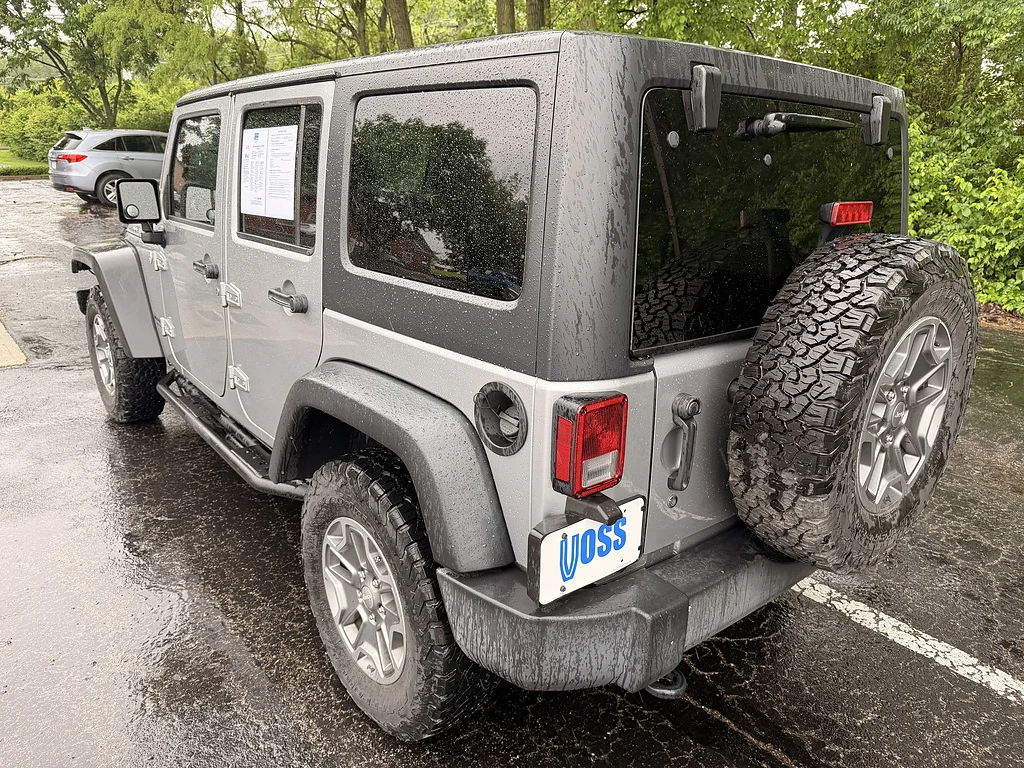 Used 2017 Billet Silver Metallic Clear Coat Jeep Rubicon image 5