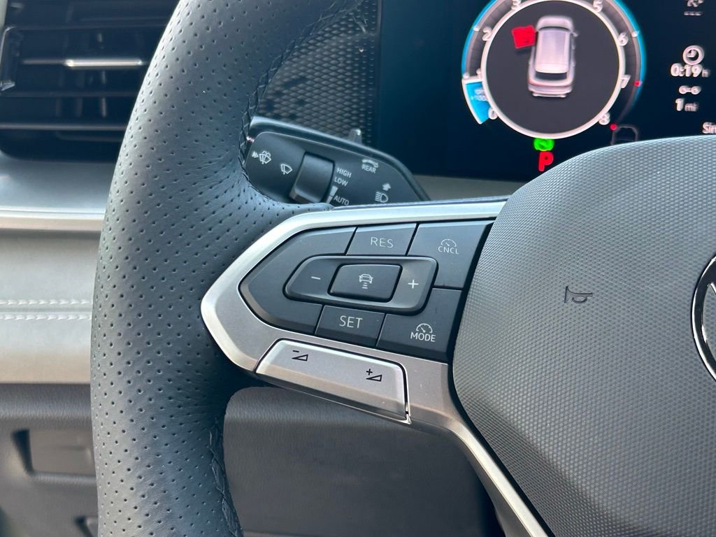New 2026 Green Volkswagen 2.0T SE R-Line Black image 22