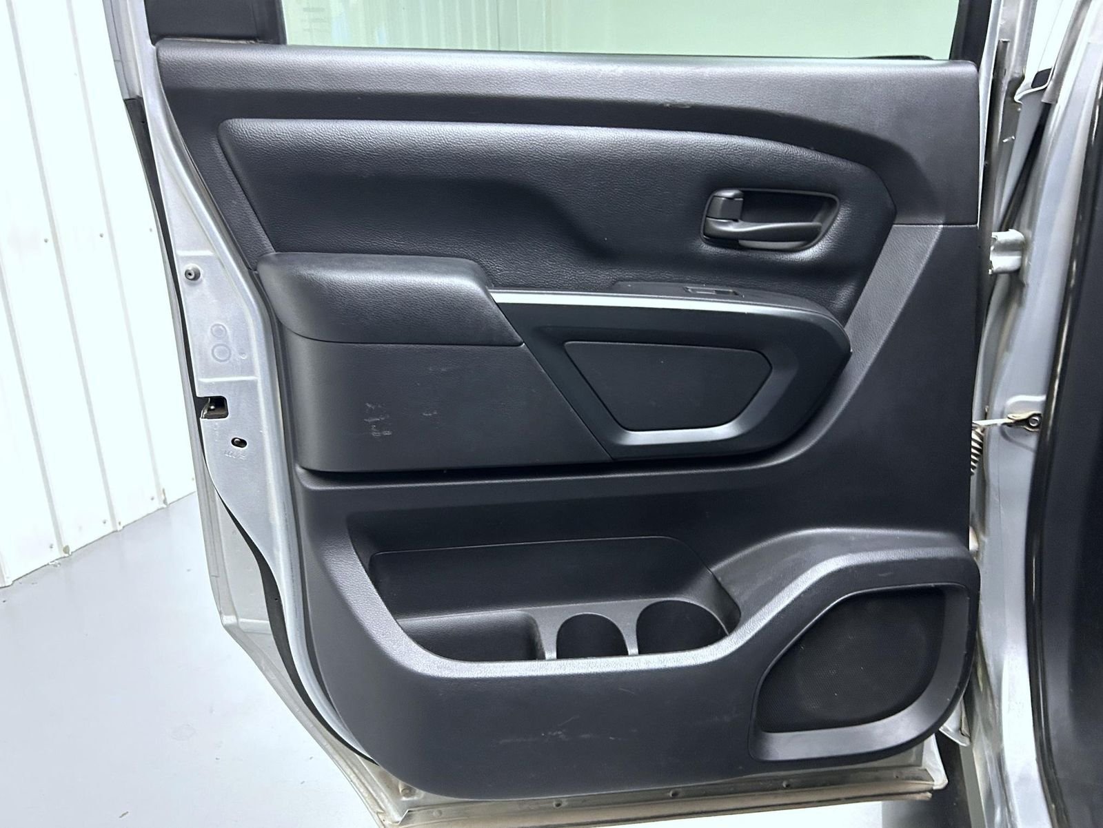 Used 2017 Silver Nissan S image 20