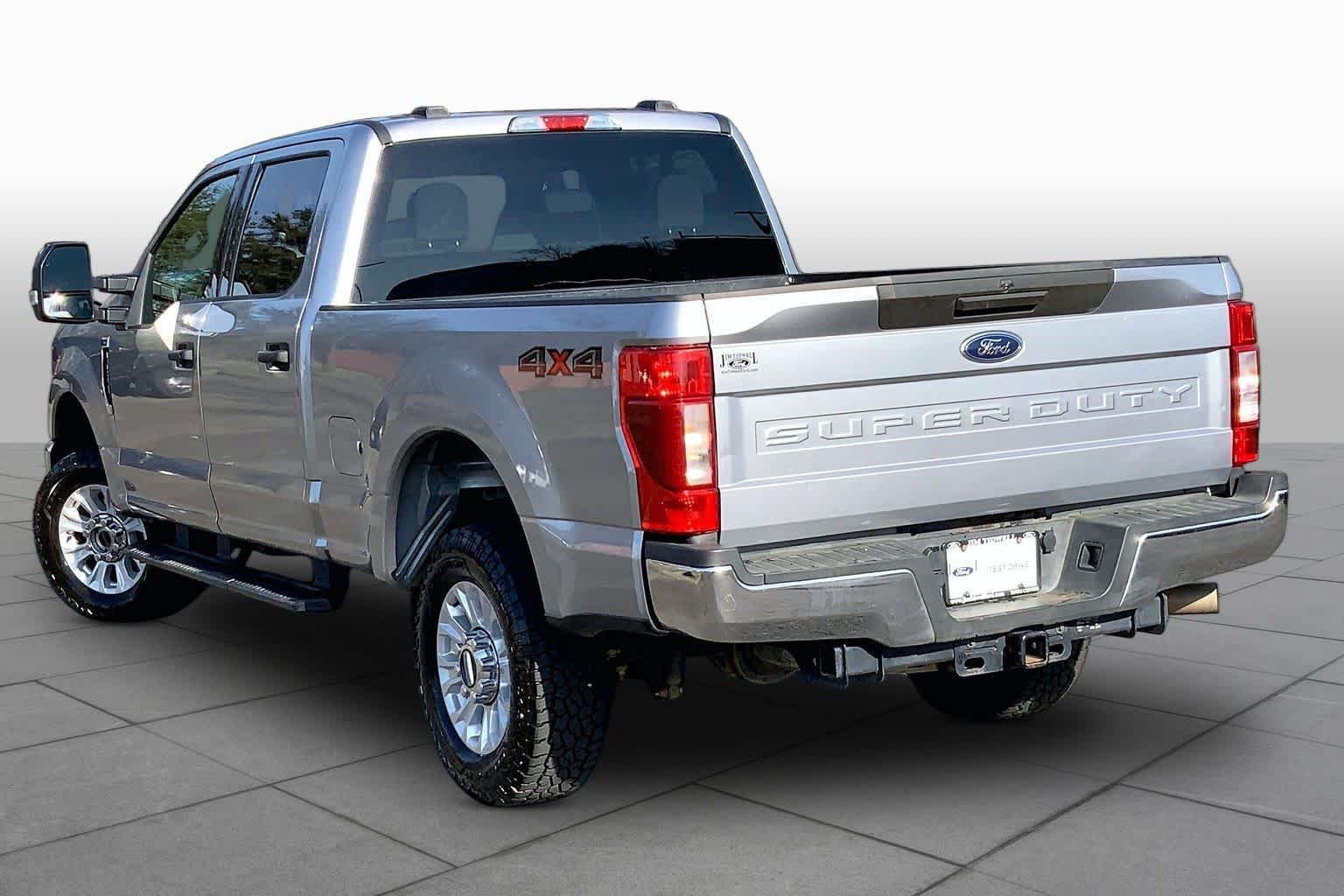 Used 2022 Iconic Silver Ford XLT image 12