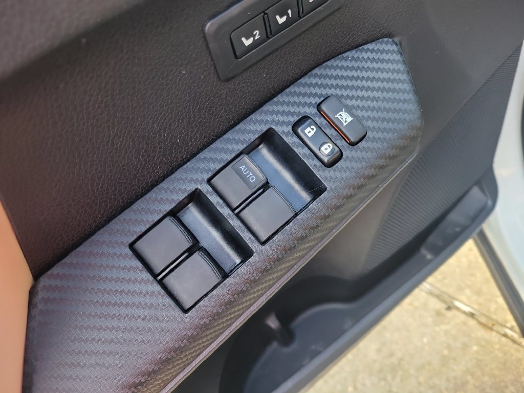 Used 2015 White Toyota Limited image 13