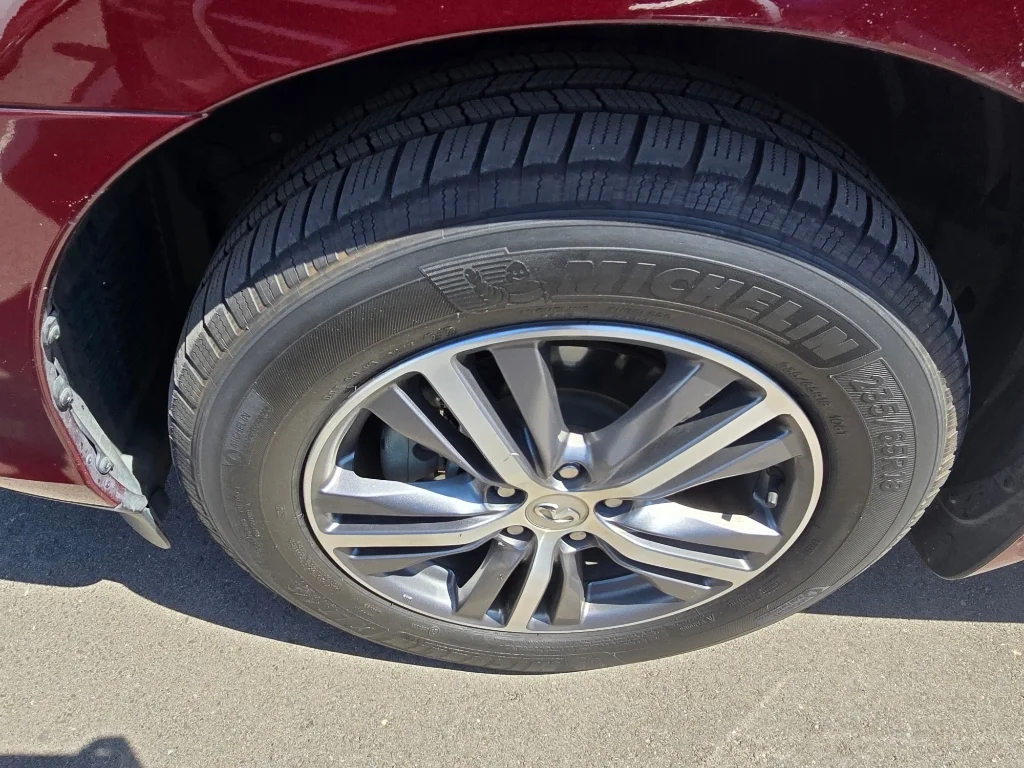 Used 2020 Deep Bordeaux INFINITI LUXE image 9