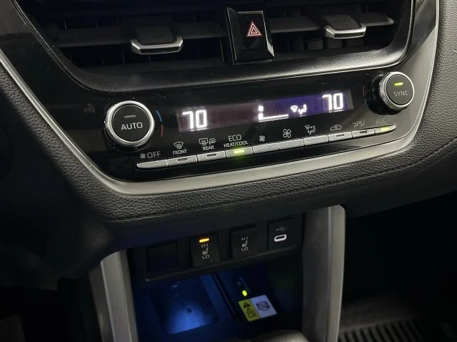 Used 2023  Toyota XLE image 19