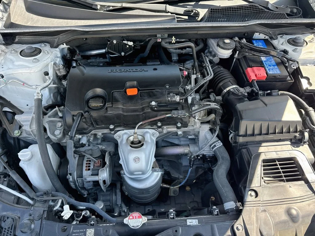 Used 2023 White Honda LX image 35