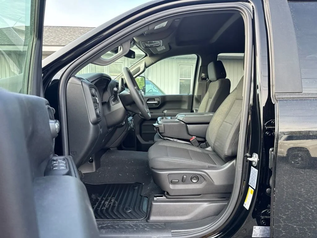 2026 Chevrolet Silverado 2500 HD Custom - Photo 13