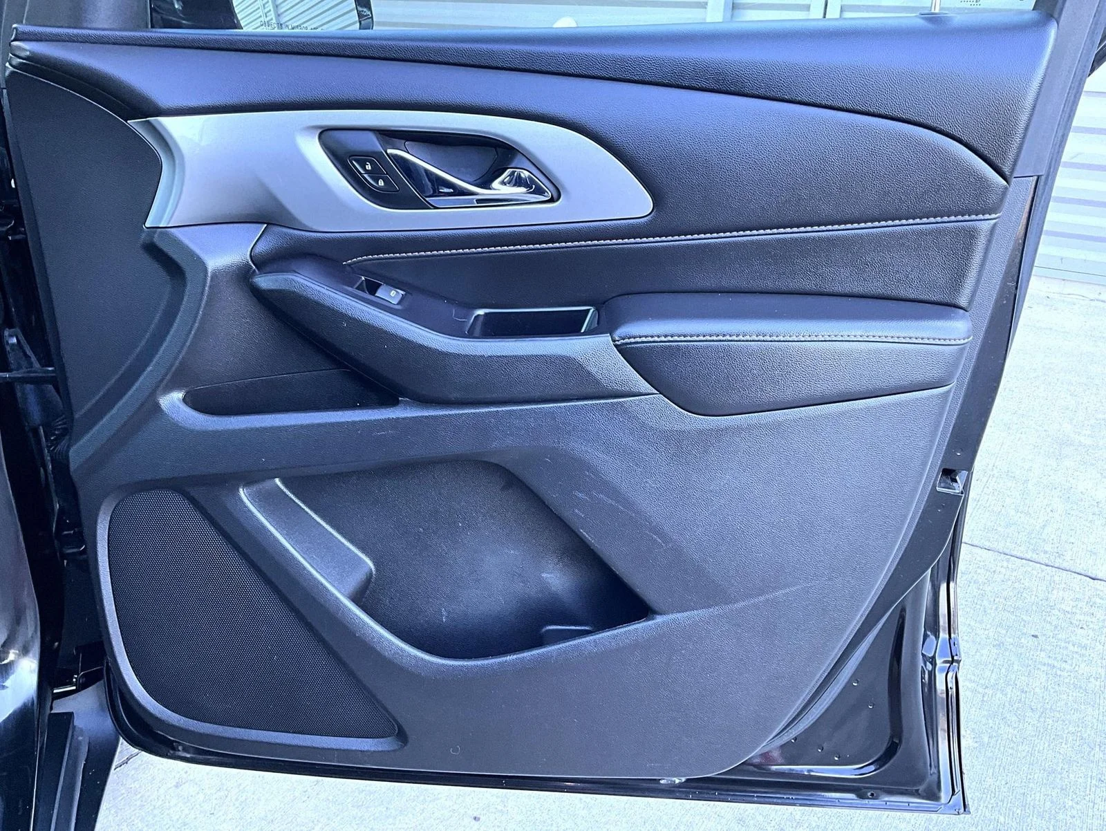 Used 2019 Black Chevrolet LS image 17