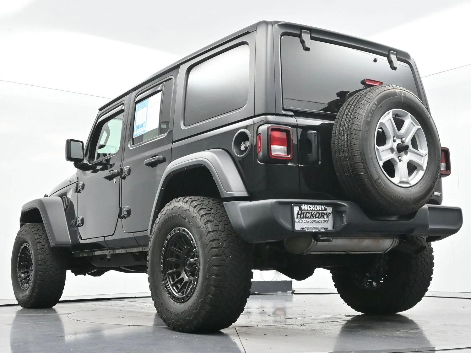 Used 2022 Black Clearcoat Jeep Unlimited Sport S image 39