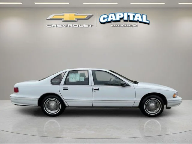 Used 1996 White Chevrolet Classic image 6
