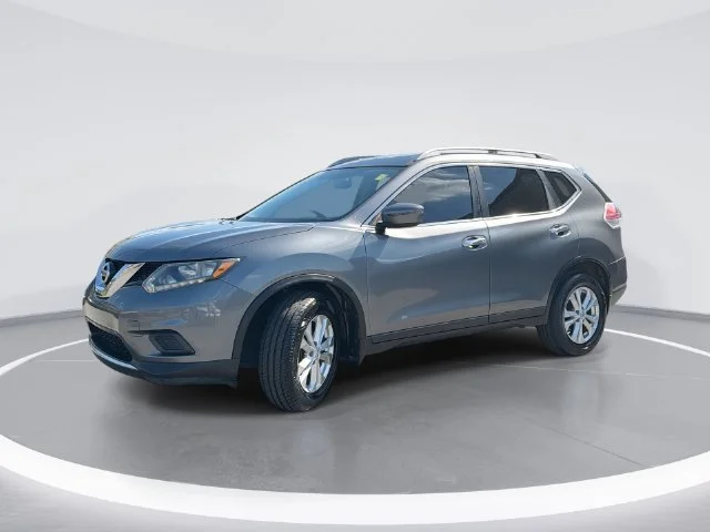 Used 2016 Gray Nissan SV image 1