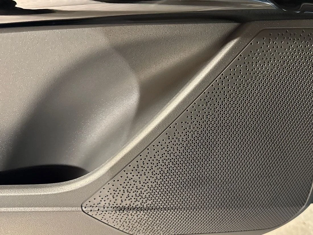 New 2026 Steel Gray Kia EX image 18