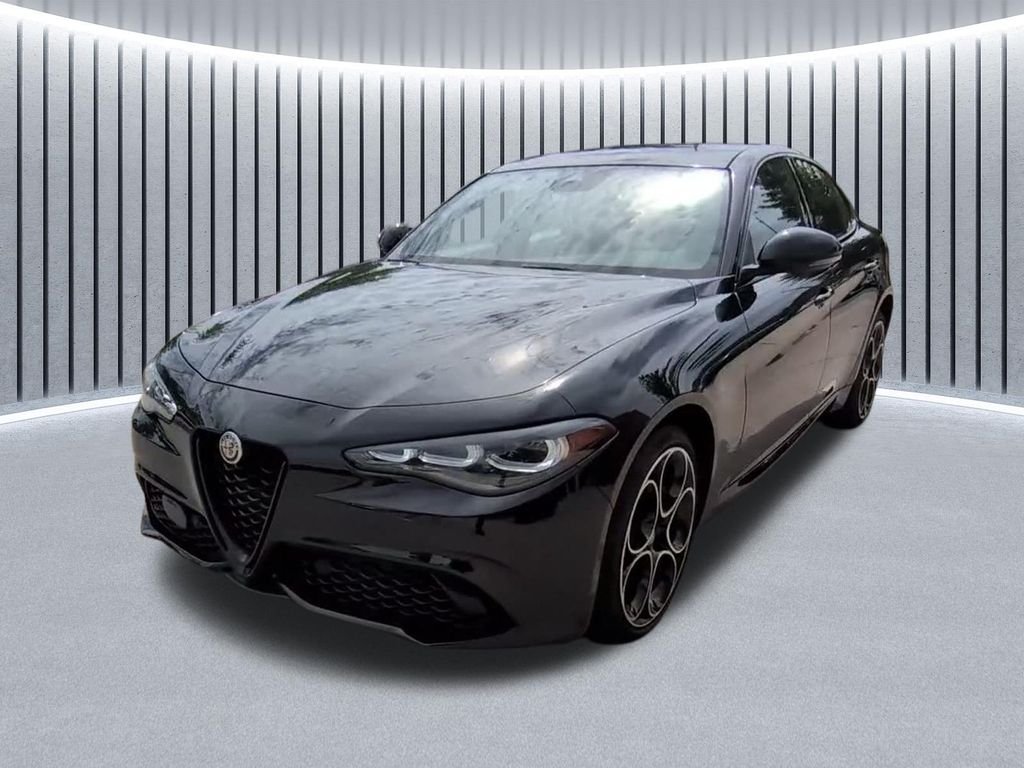 Used 2024 Black Alfa Romeo Veloce image 5