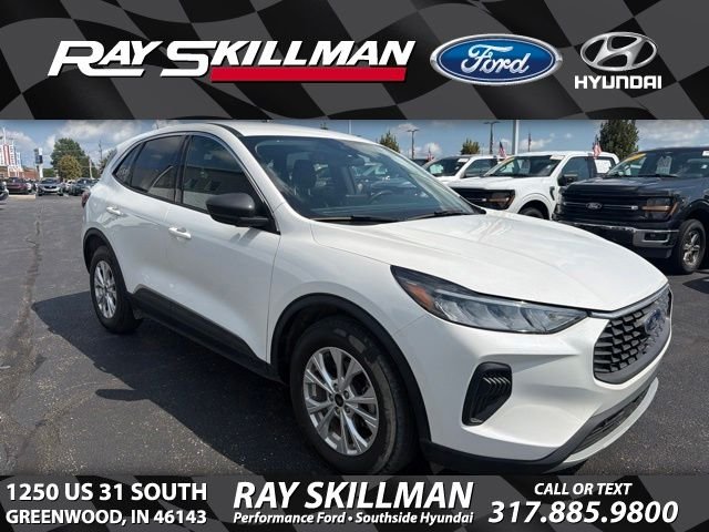 Used 2023 White Ford Active image 1
